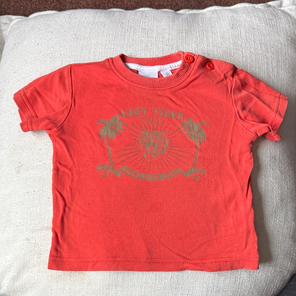 Mexx Coral Tee with Gold Lion Print